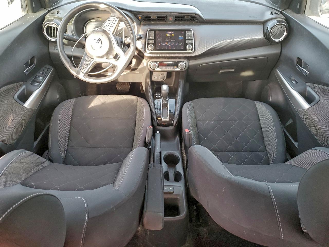 2019 NISSAN KICKS S photo 15