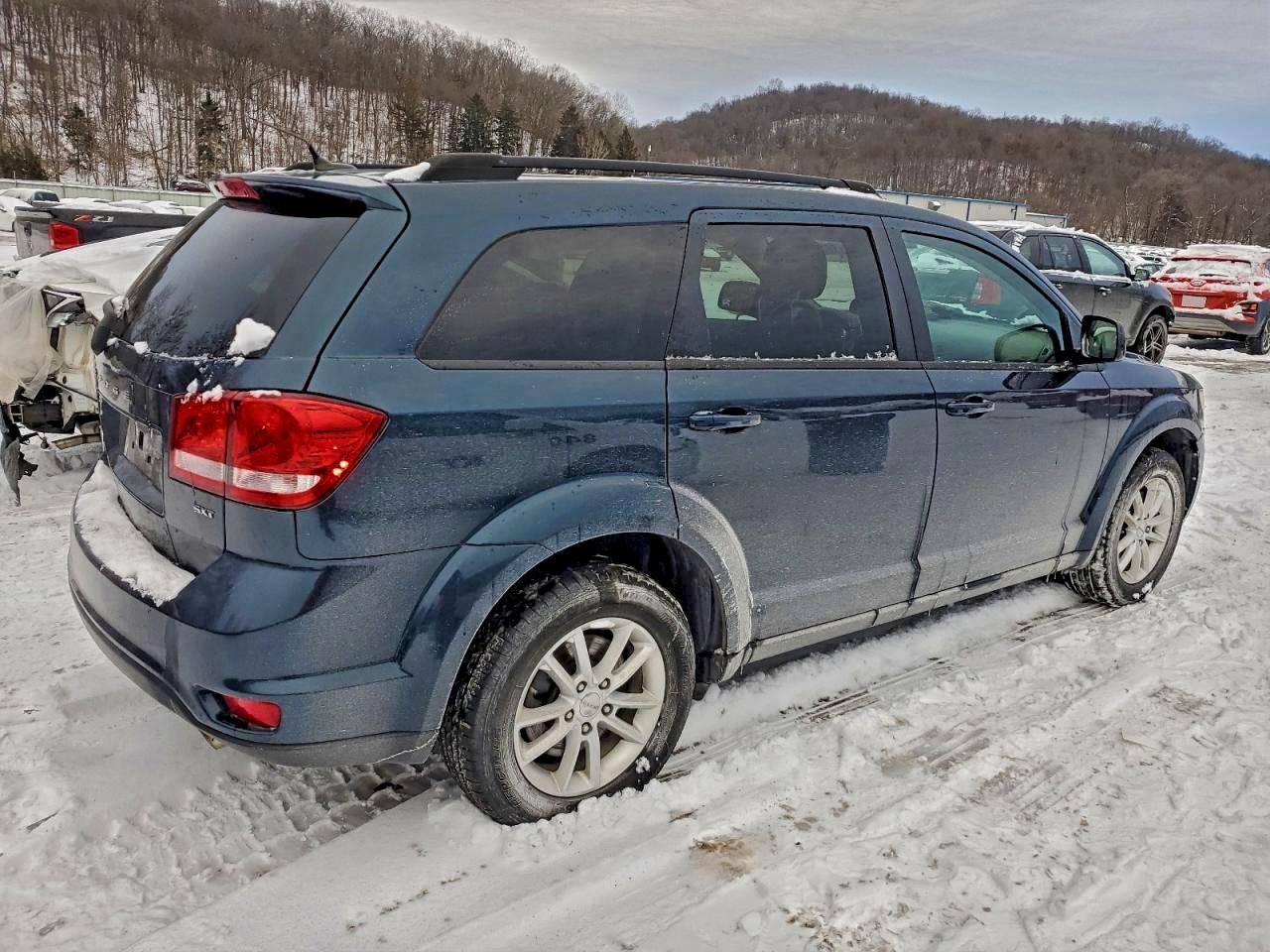 2013 DODGE JOURNEY SXT photo 3