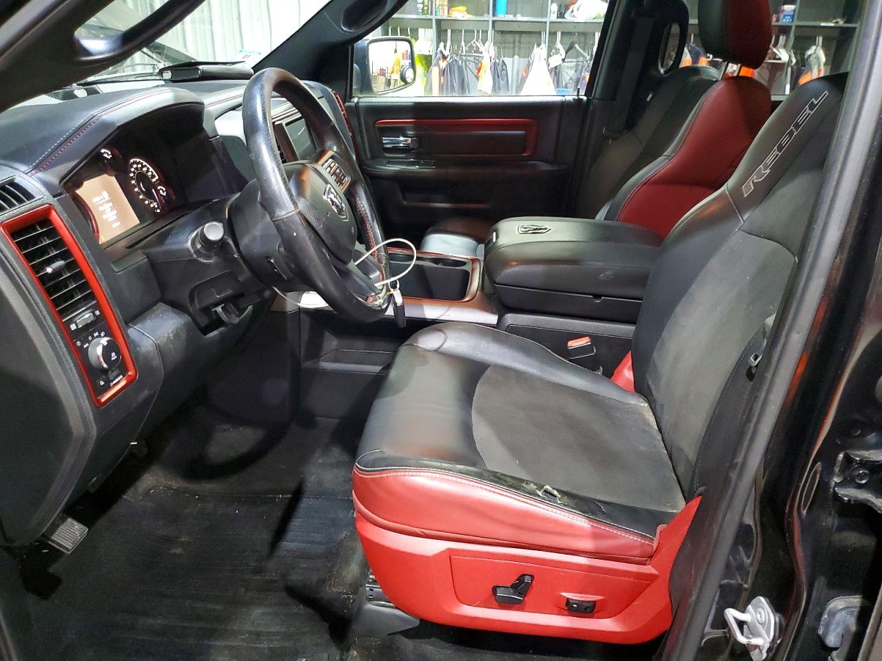 2016 RAM 1500 REBEL photo 7