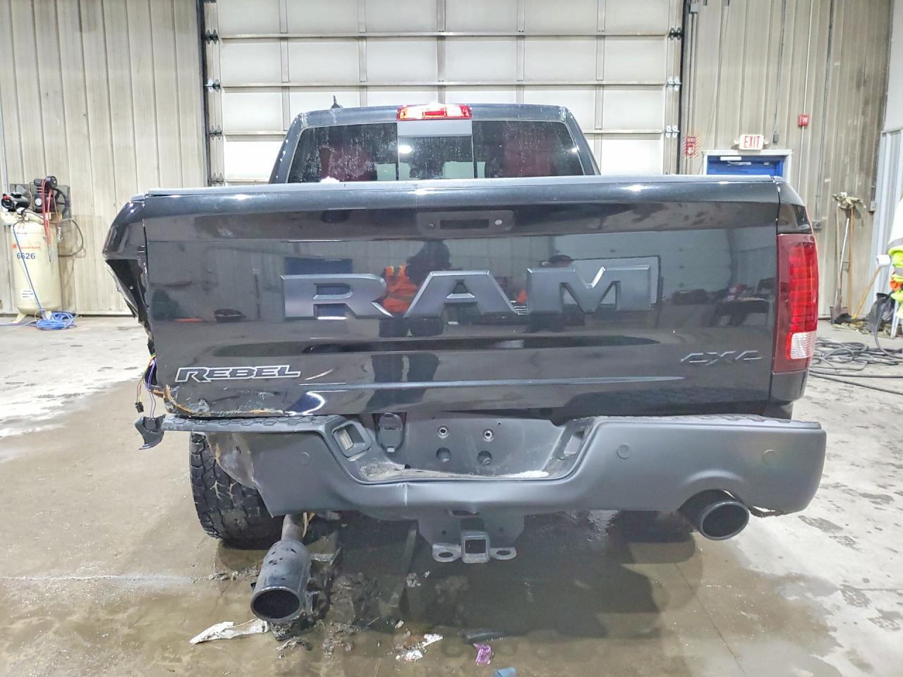 2016 RAM 1500 REBEL photo 6