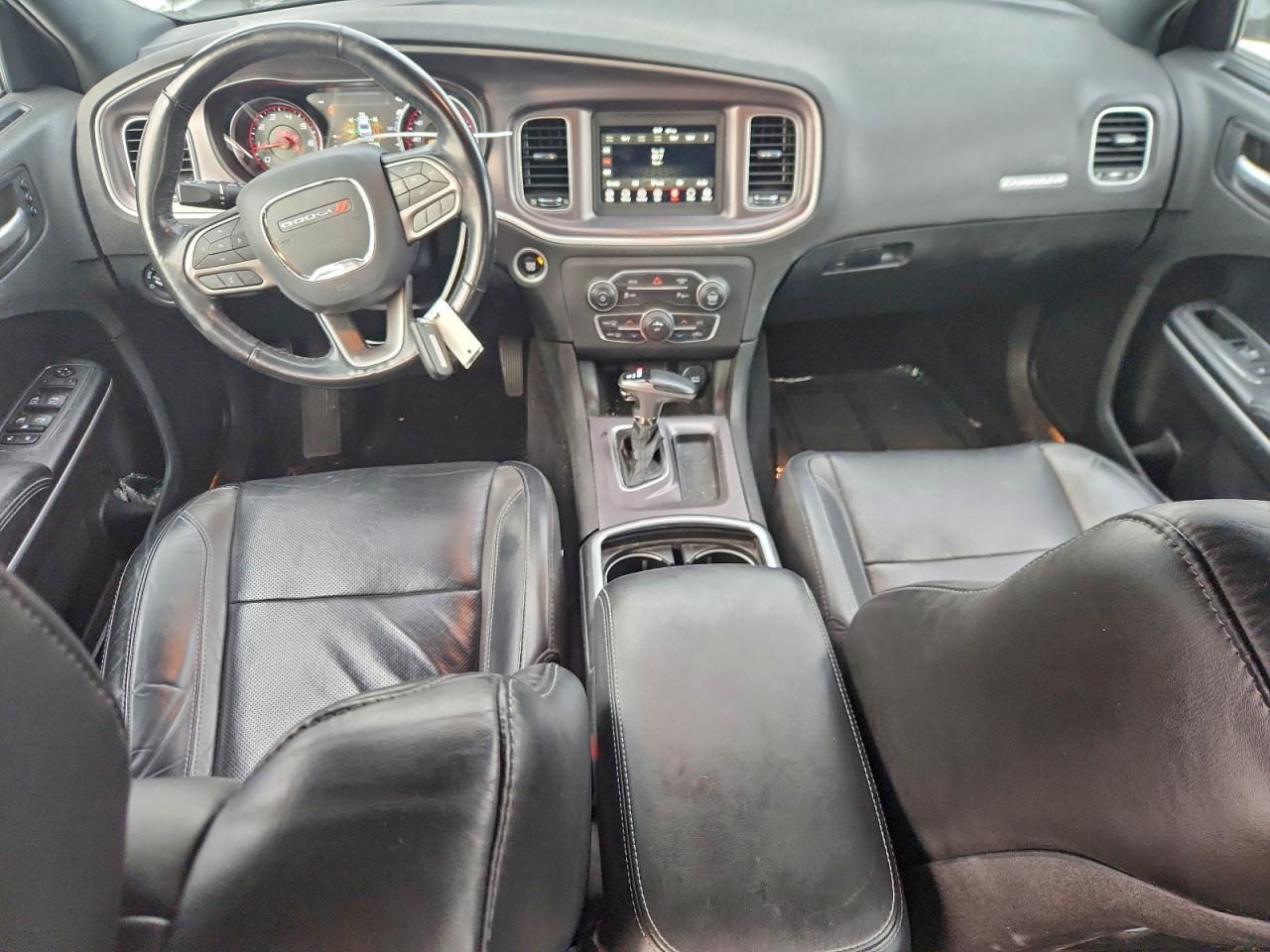 2020 DODGE CHARGER SXT photo 8