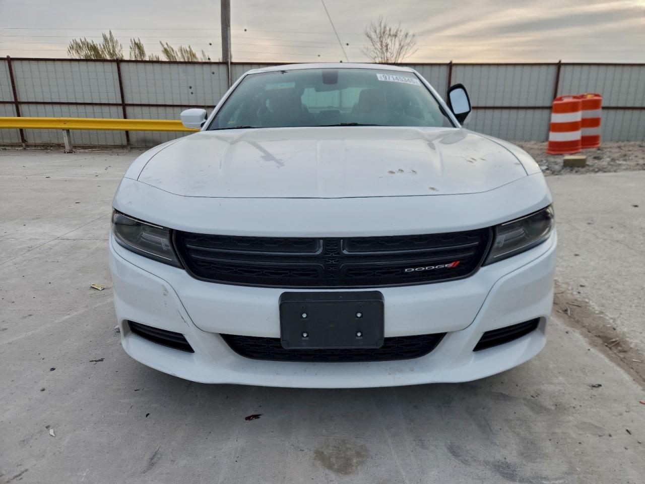 2020 DODGE CHARGER SXT photo 5