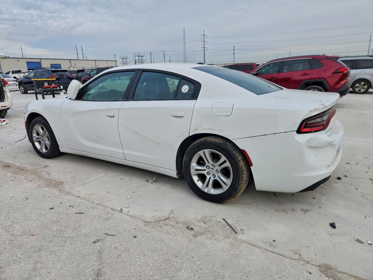 2020 DODGE CHARGER SXT photo 2