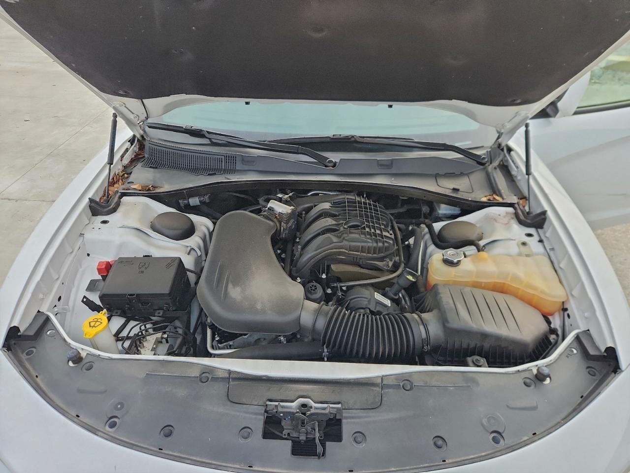 2020 DODGE CHARGER SXT photo 11