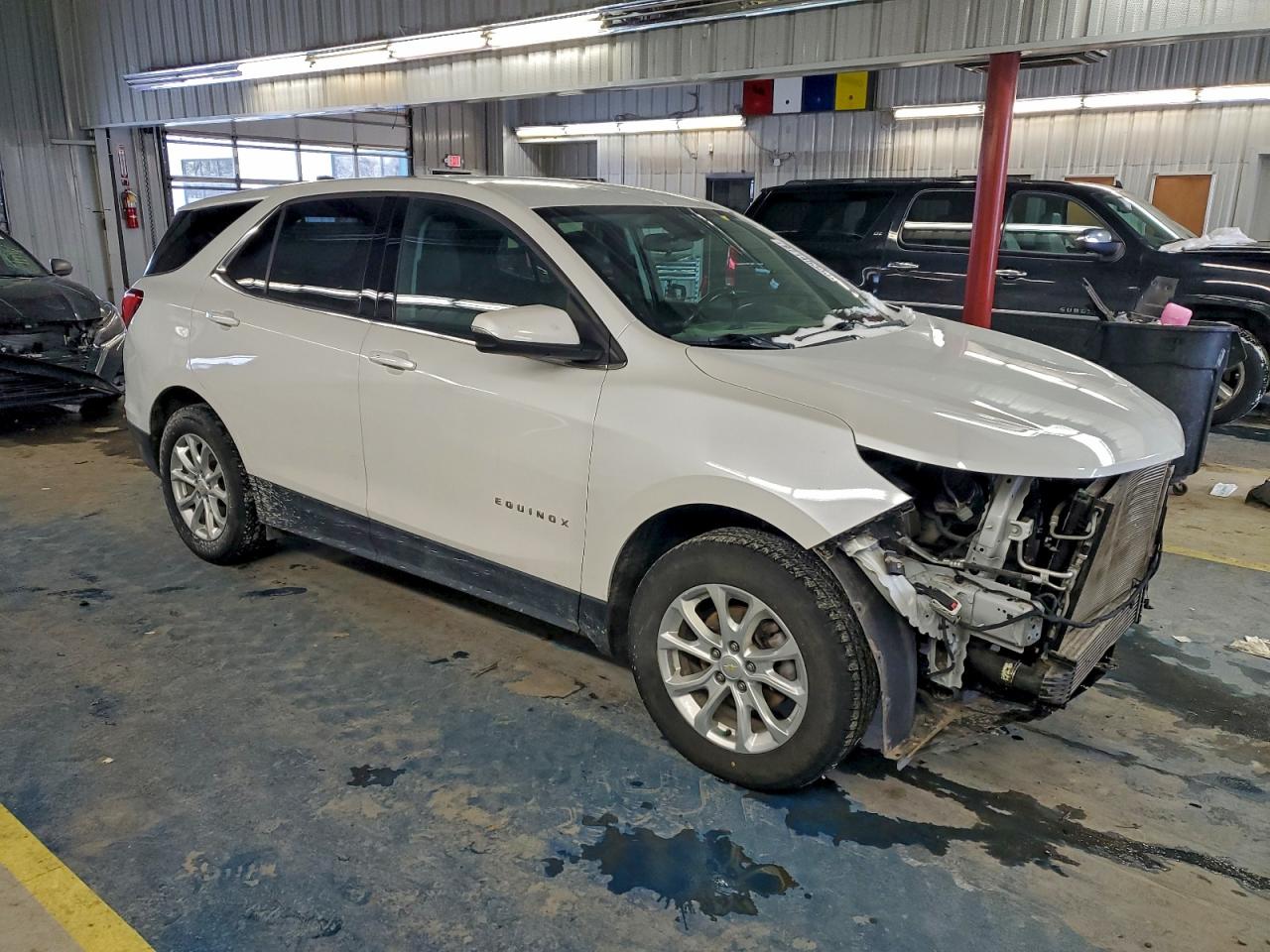 2019 CHEVROLET EQUINOX LT photo 4