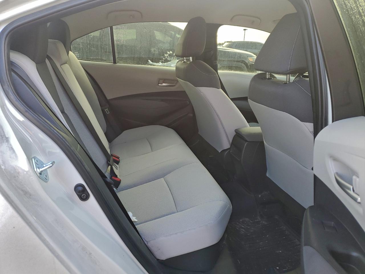 2021 TOYOTA COROLLA LE photo 19