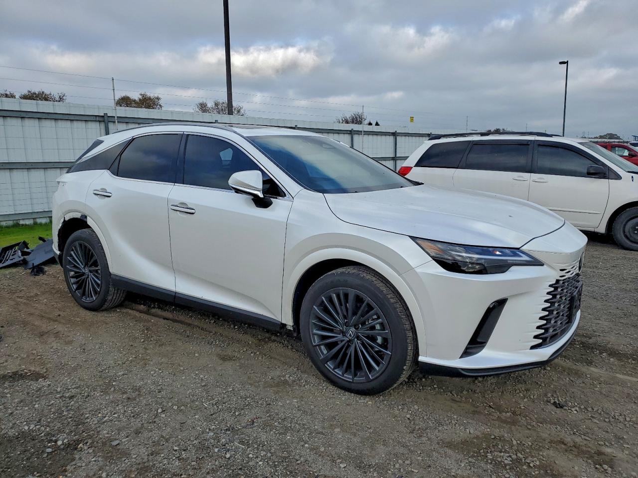 2025 LEXUS RX 350H BASE photo 4