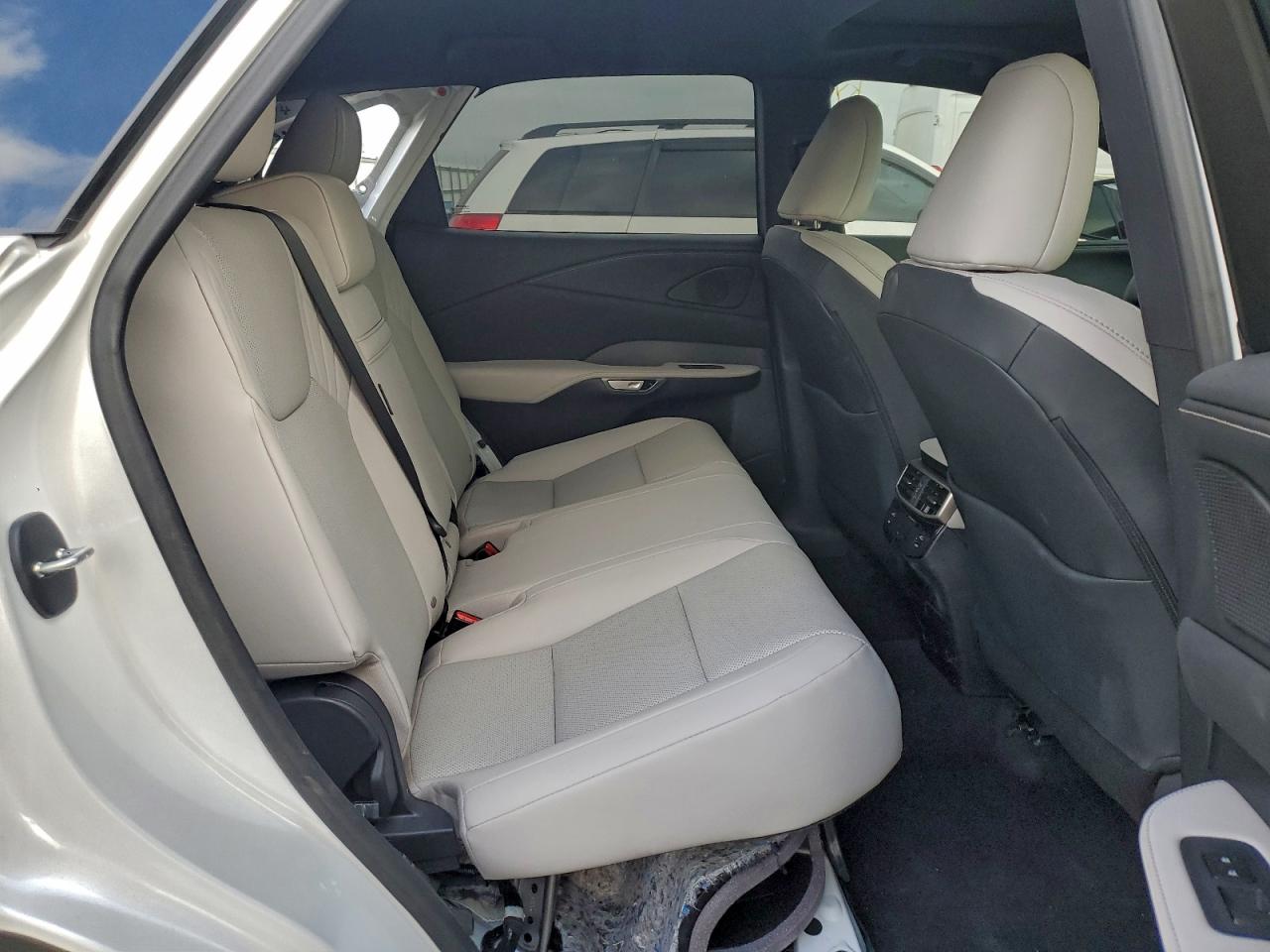 2025 LEXUS RX 350H BASE photo 11