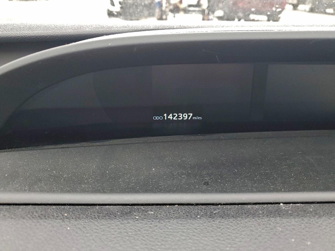 2018 TOYOTA PRIUS photo 9