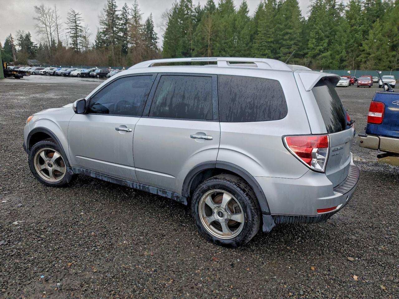 2011 SUBARU FORESTER TOURING photo 2