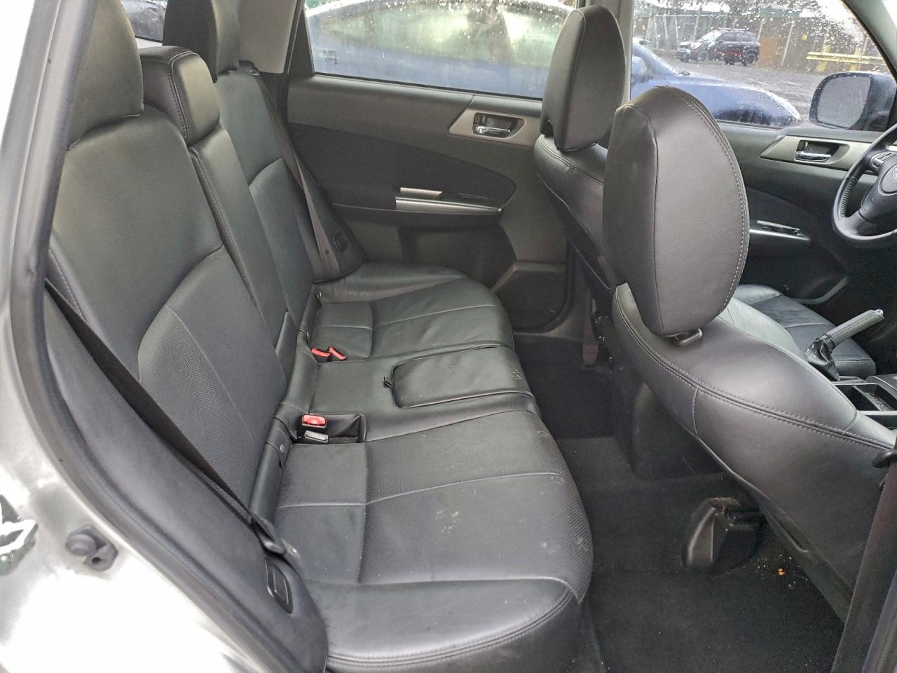 2011 SUBARU FORESTER TOURING photo 11