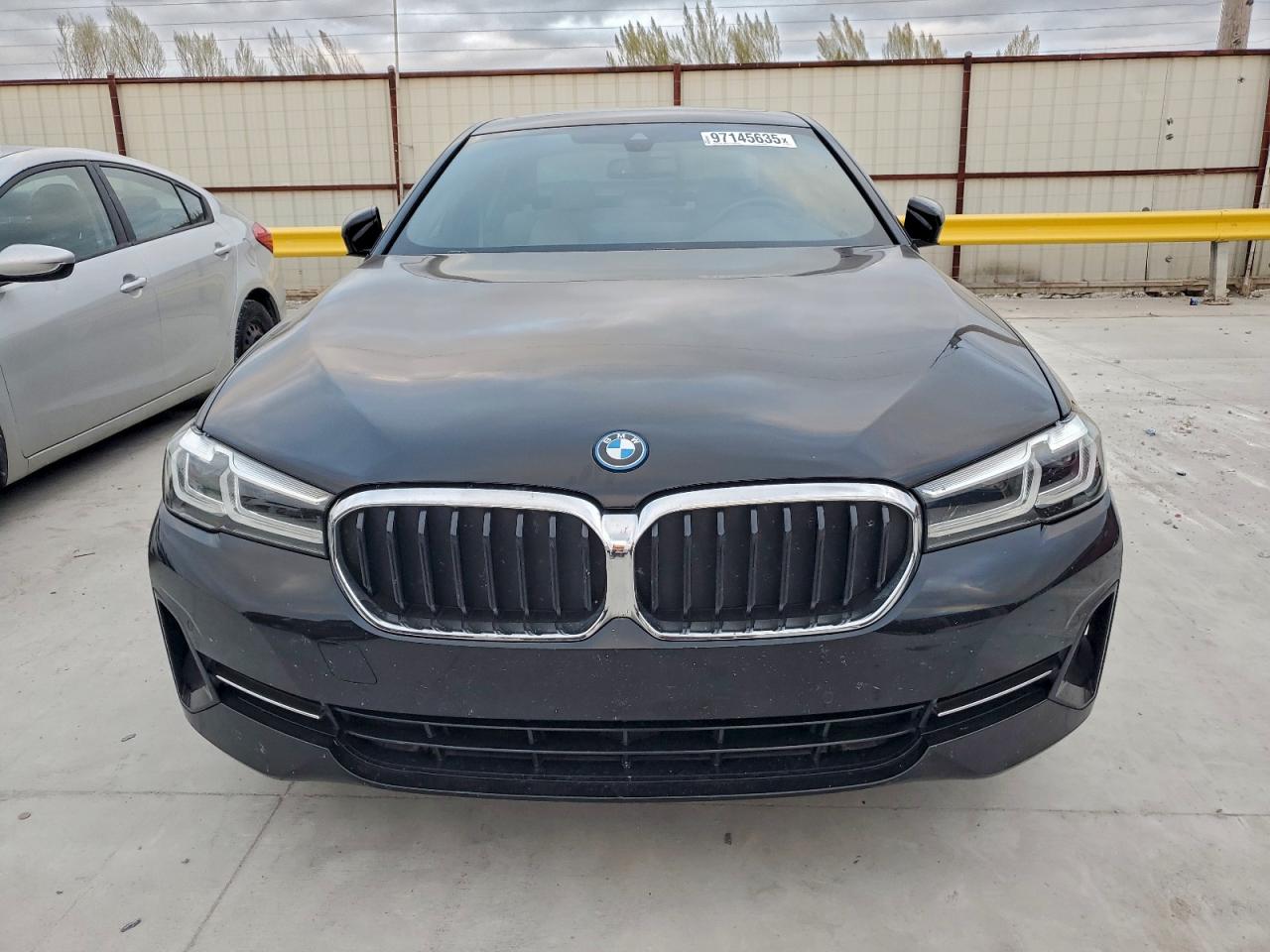 2023 BMW 530E photo 5