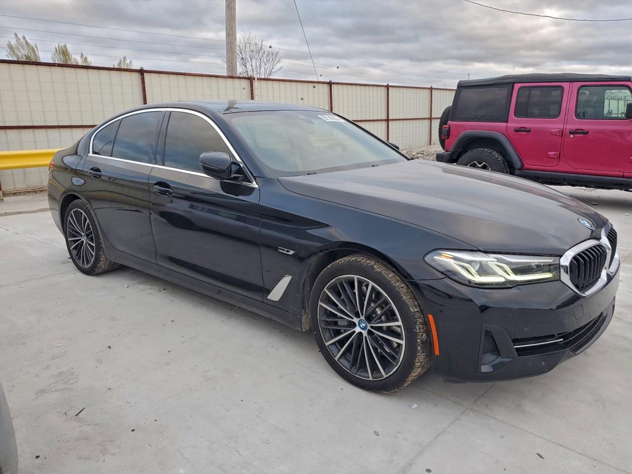 2023 BMW 530E photo 4
