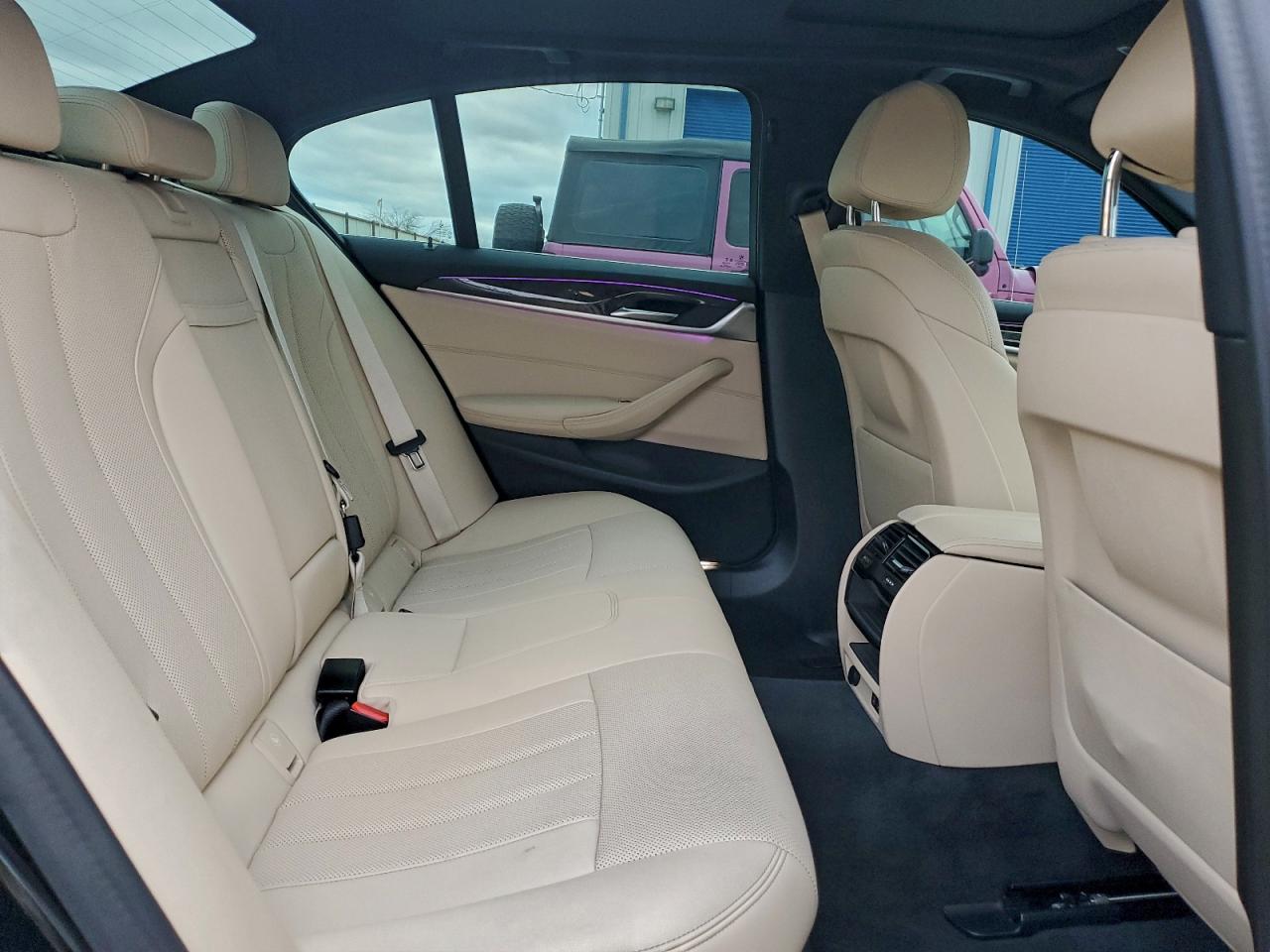 2023 BMW 530E photo 10