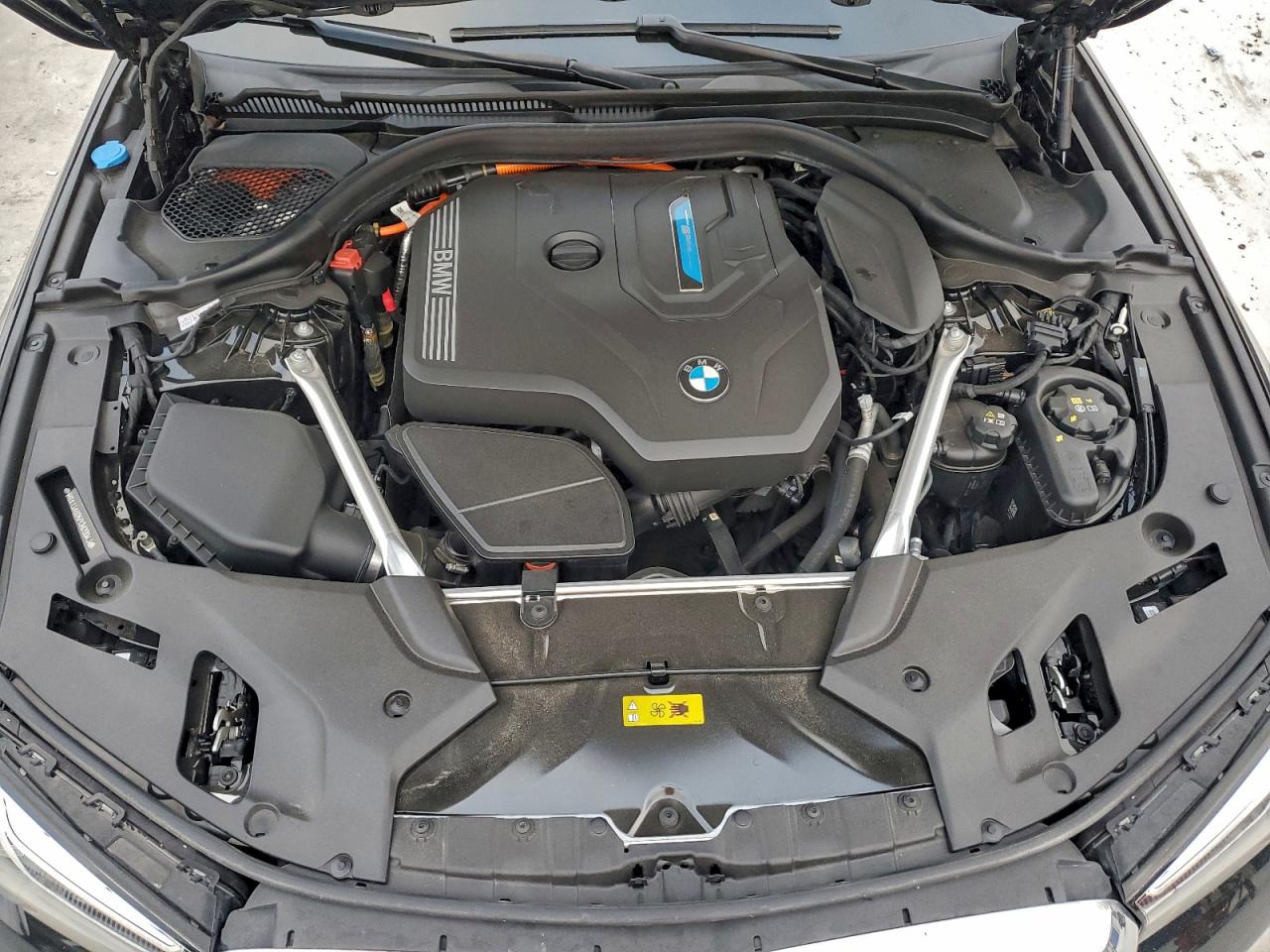 2023 BMW 530E photo 11