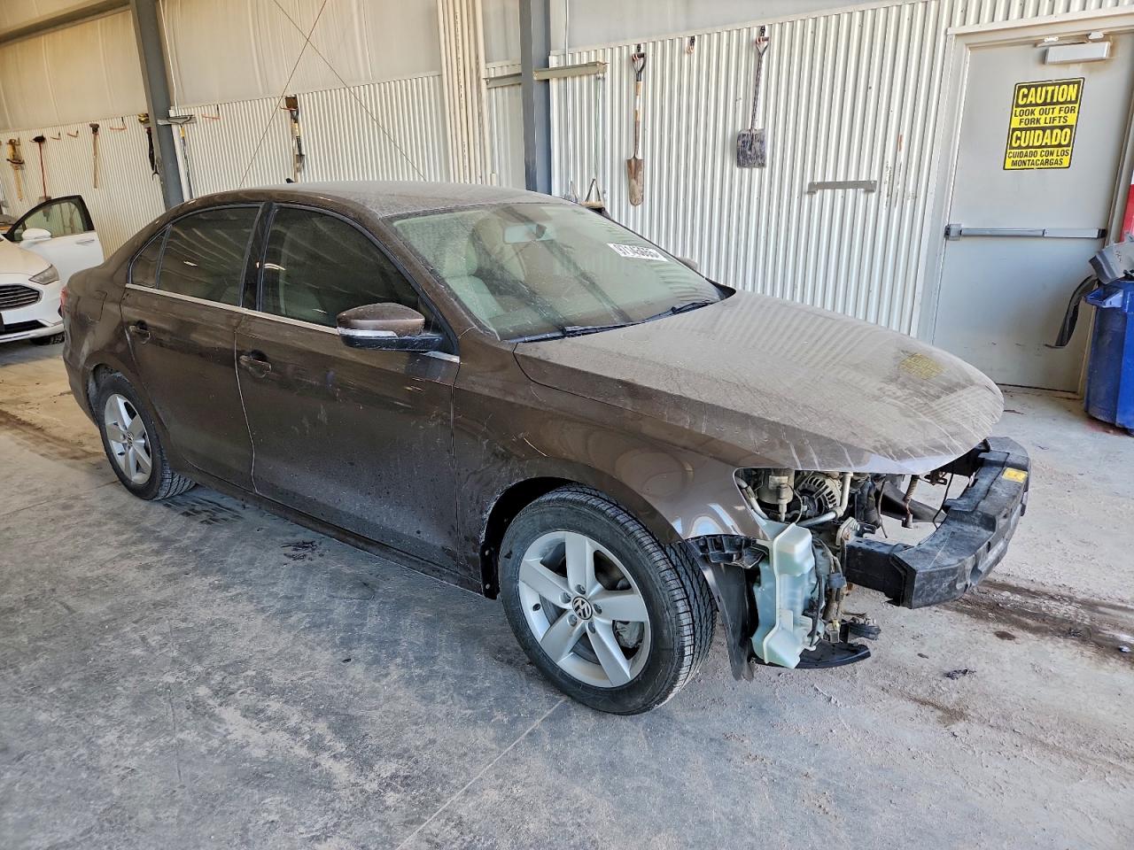 2013 VOLKSWAGEN JETTA TDI photo 4