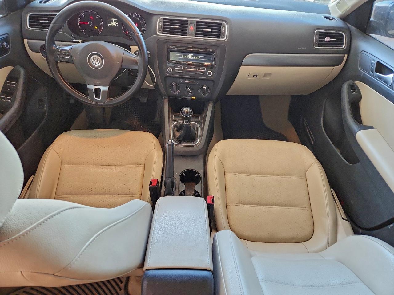 2013 VOLKSWAGEN JETTA TDI photo 8