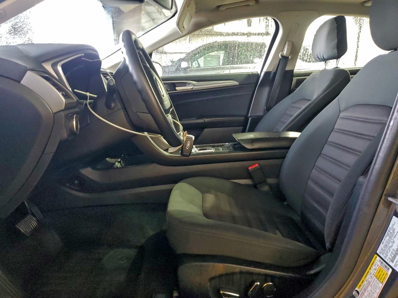 2020 FORD FUSION SE photo 19