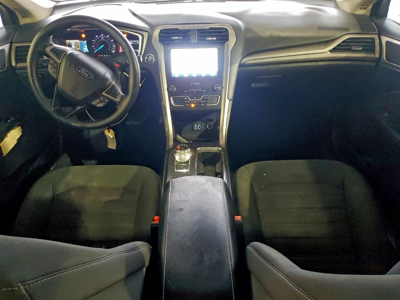 2020 FORD FUSION SE photo 22