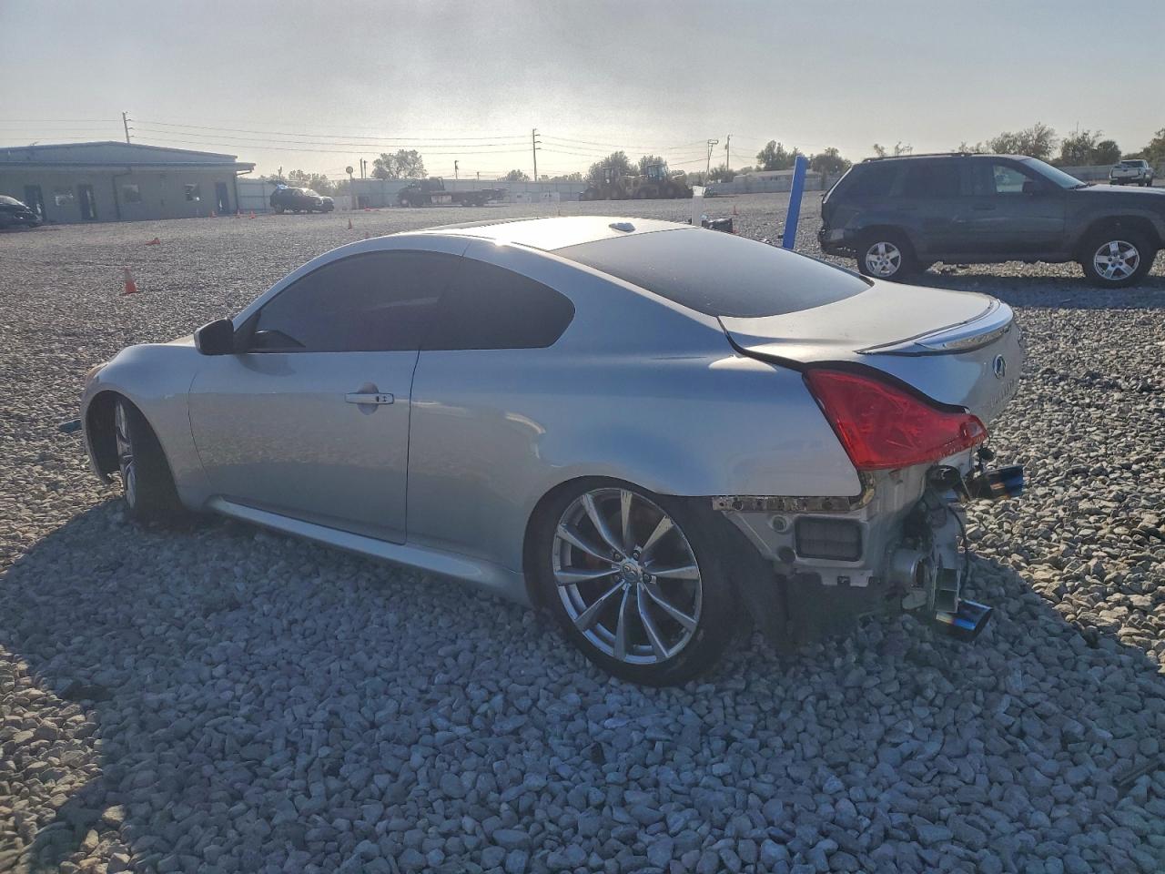 2010 INFINITI G37 BASE photo 4