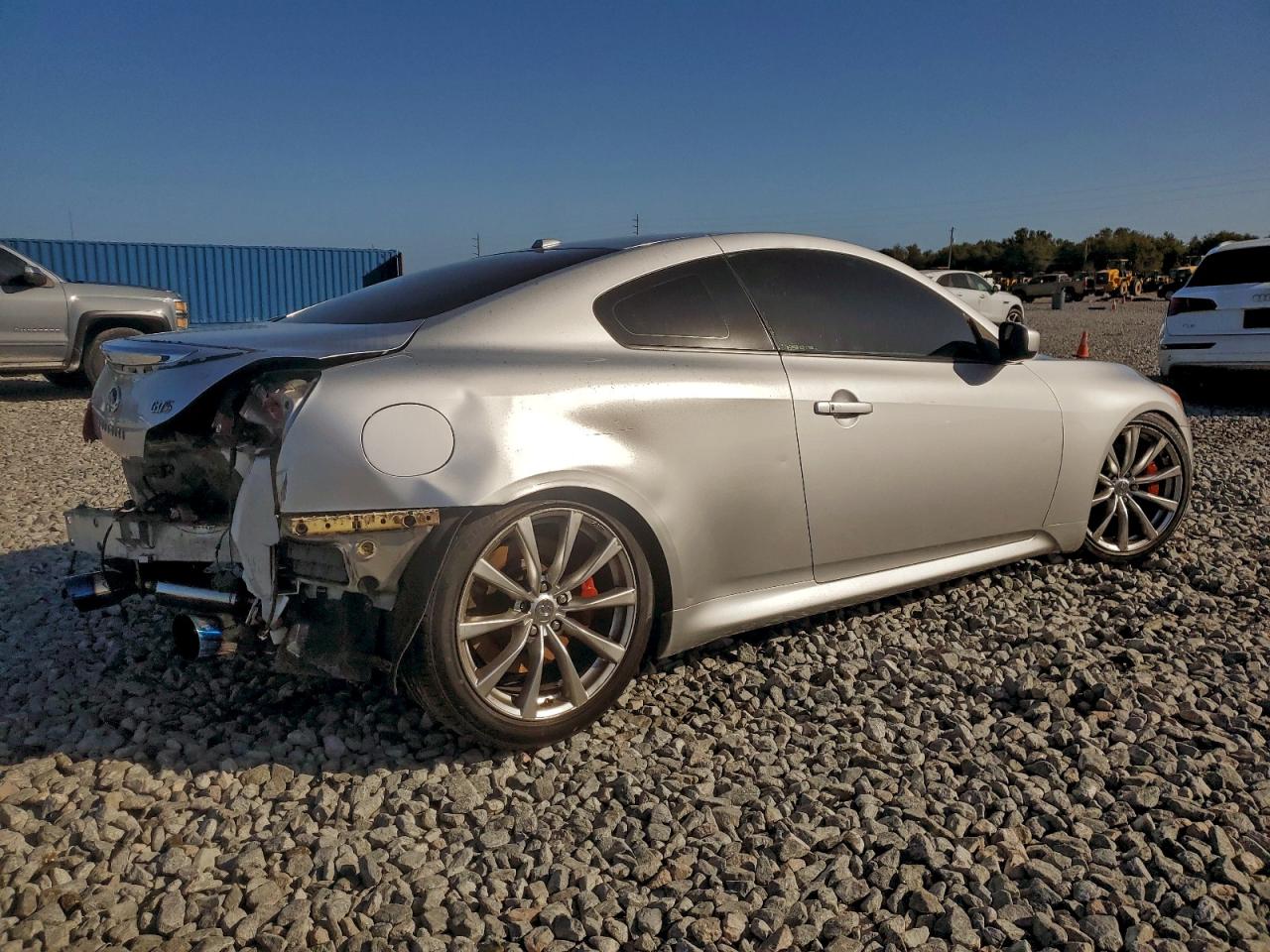 2010 INFINITI G37 BASE photo 7