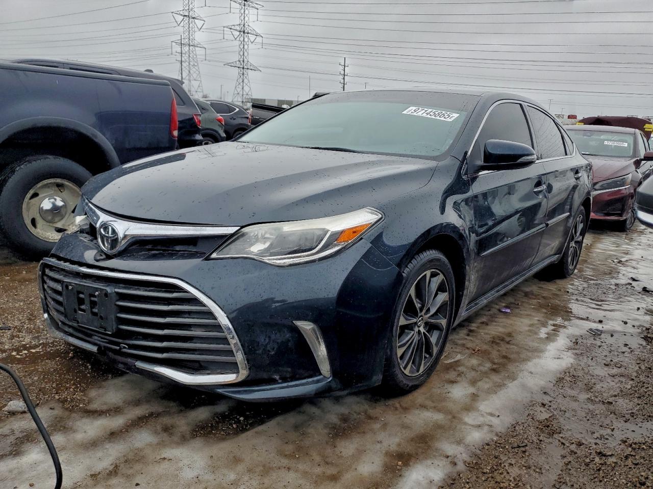 2016 TOYOTA AVALON