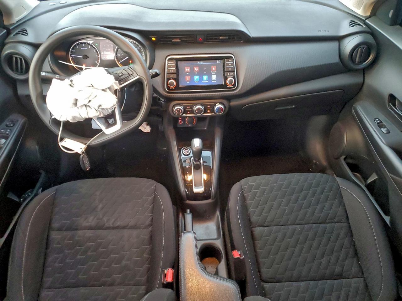 2021 NISSAN KICKS S photo 15