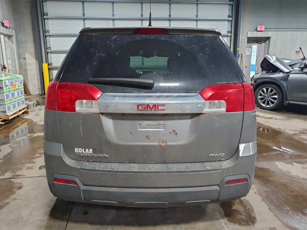 2012 GMC TERRAIN SLE photo 6