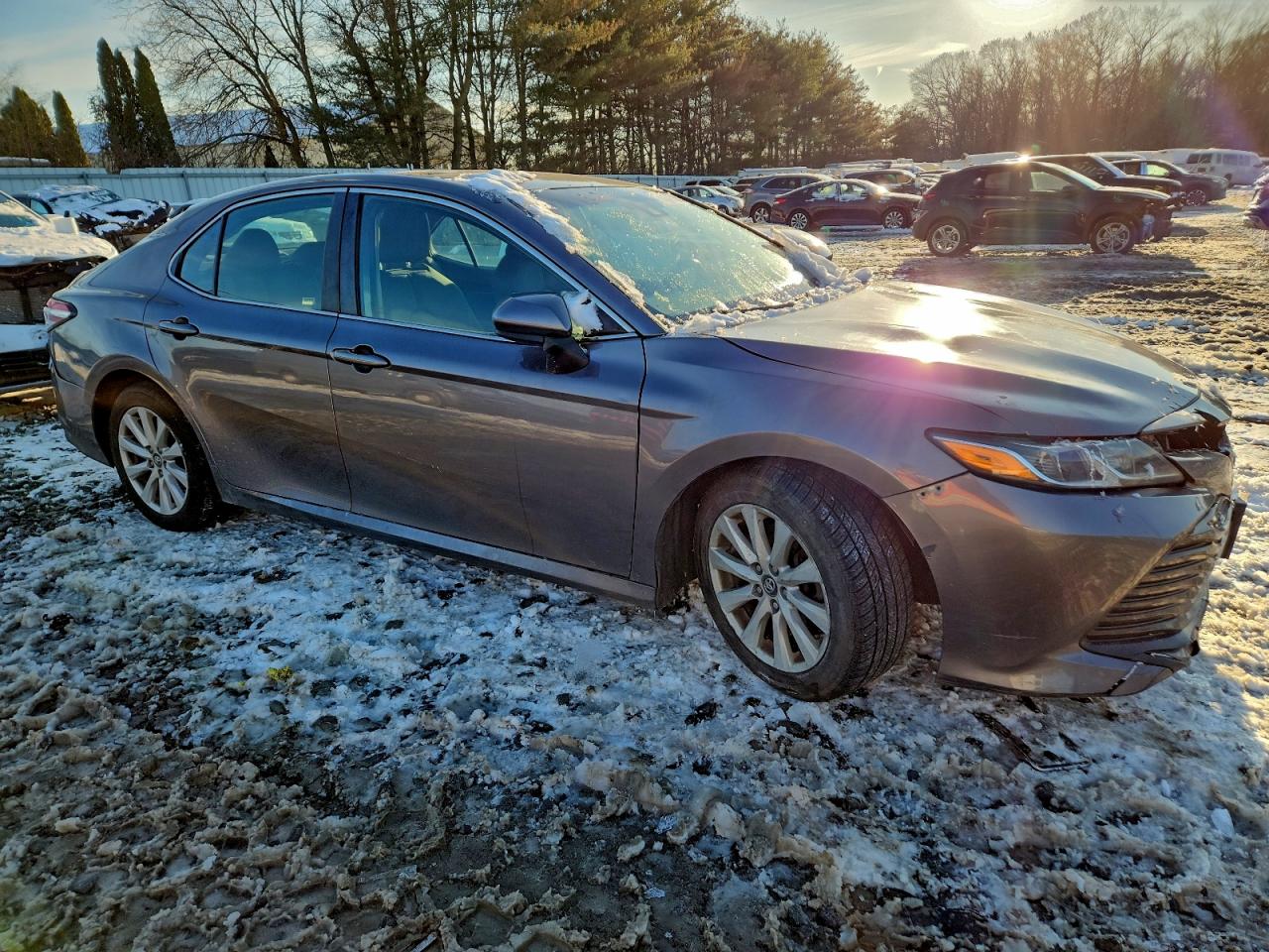 2018 TOYOTA CAMRY L photo 4