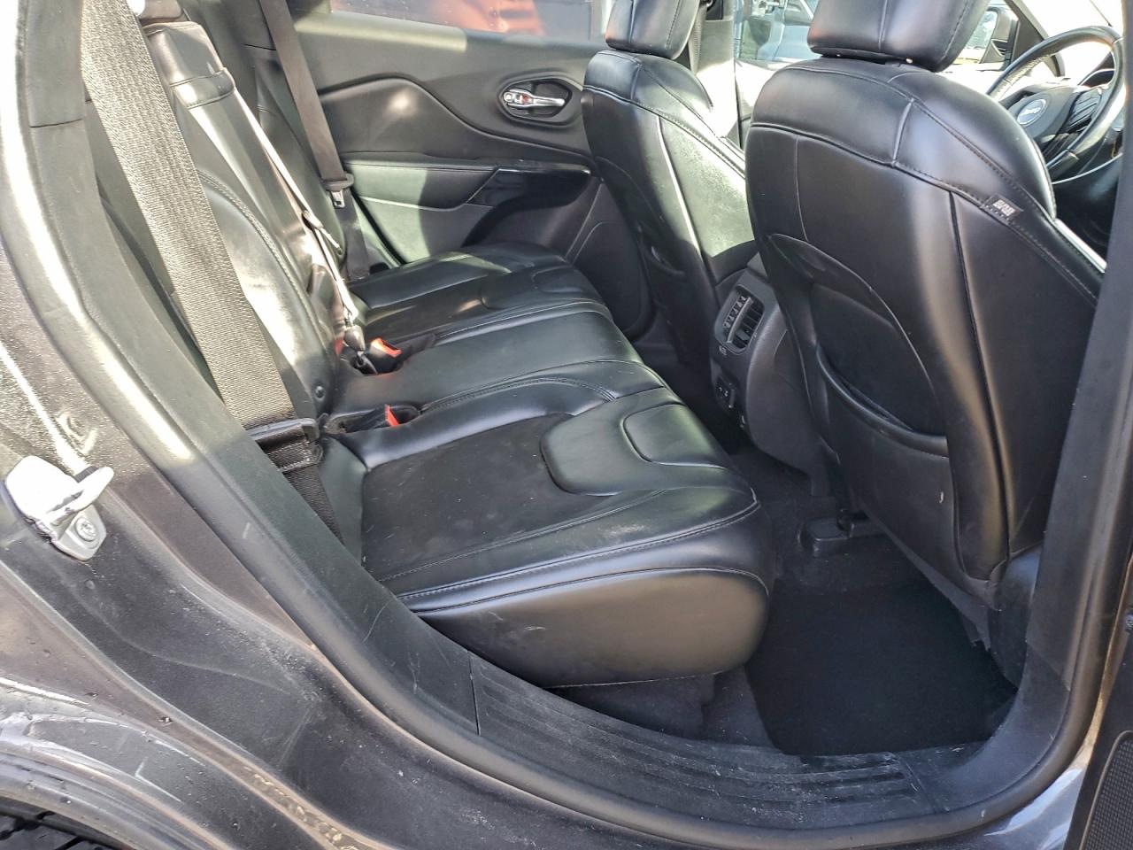 2019 JEEP CHEROKEE LATITUDE PLUS photo 11