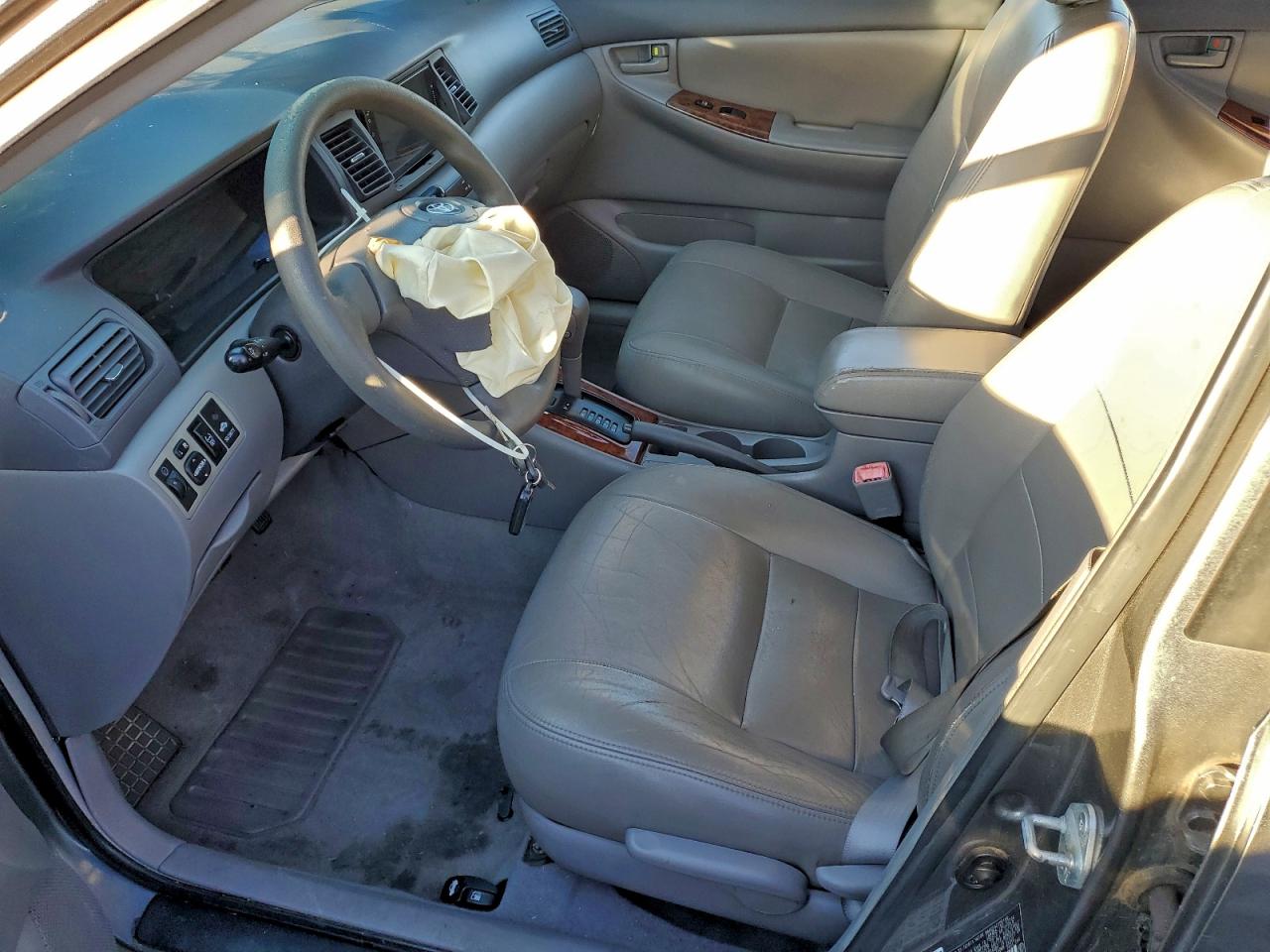 2006 TOYOTA COROLLA CE photo 13