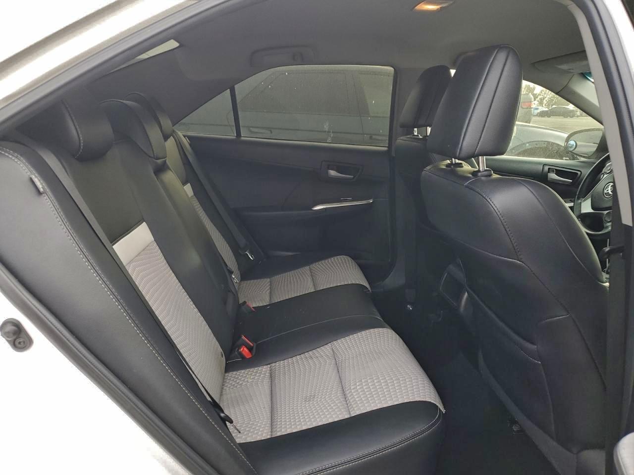 2013 TOYOTA CAMRY L photo 10