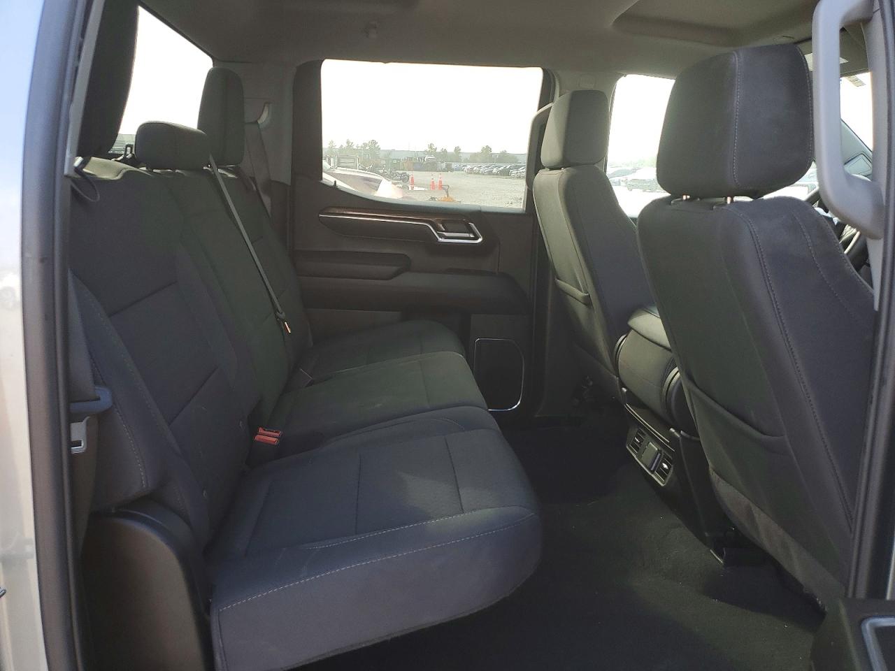 2025 CHEVROLET SILVERADO C1500 LT photo 19