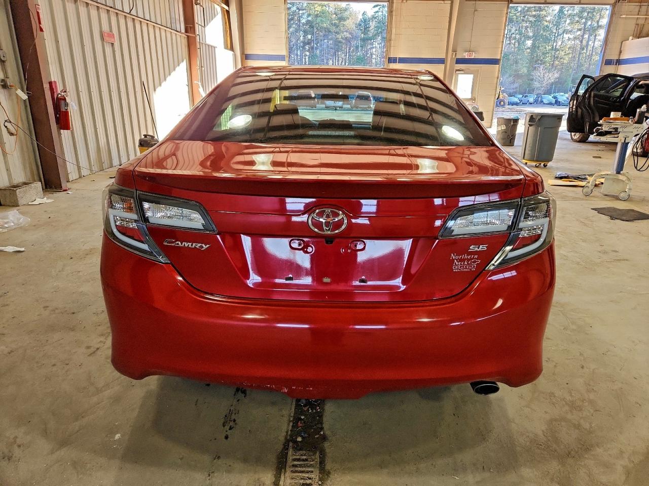 2013 TOYOTA CAMRY L photo 11