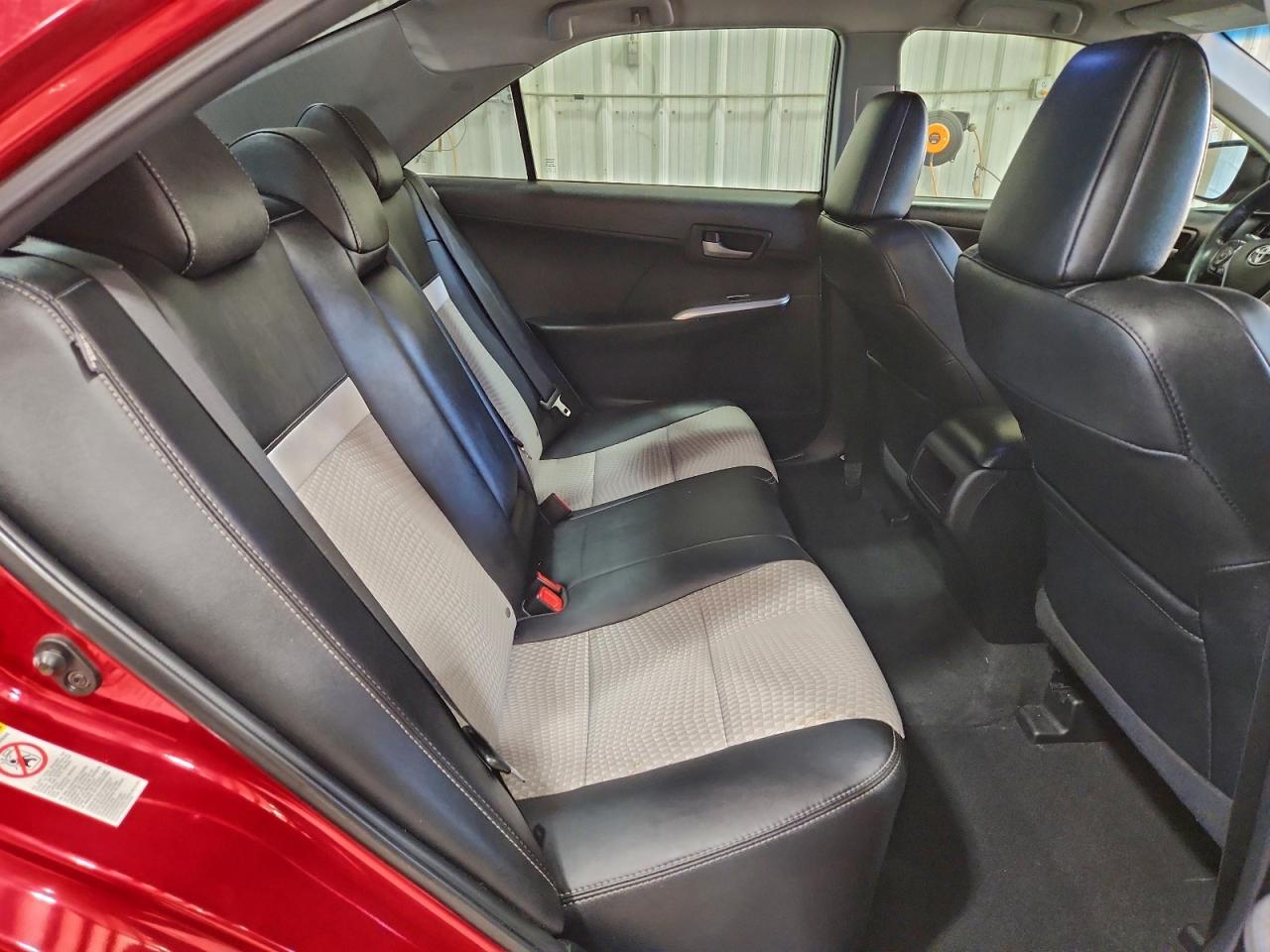 2013 TOYOTA CAMRY L photo 19