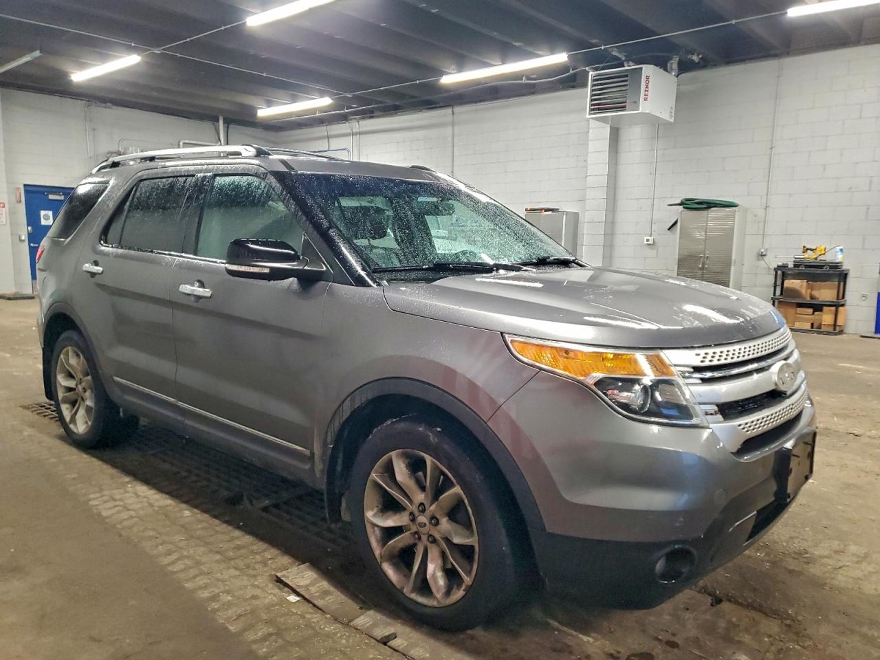 2014 FORD EXPLORER XLT photo 4