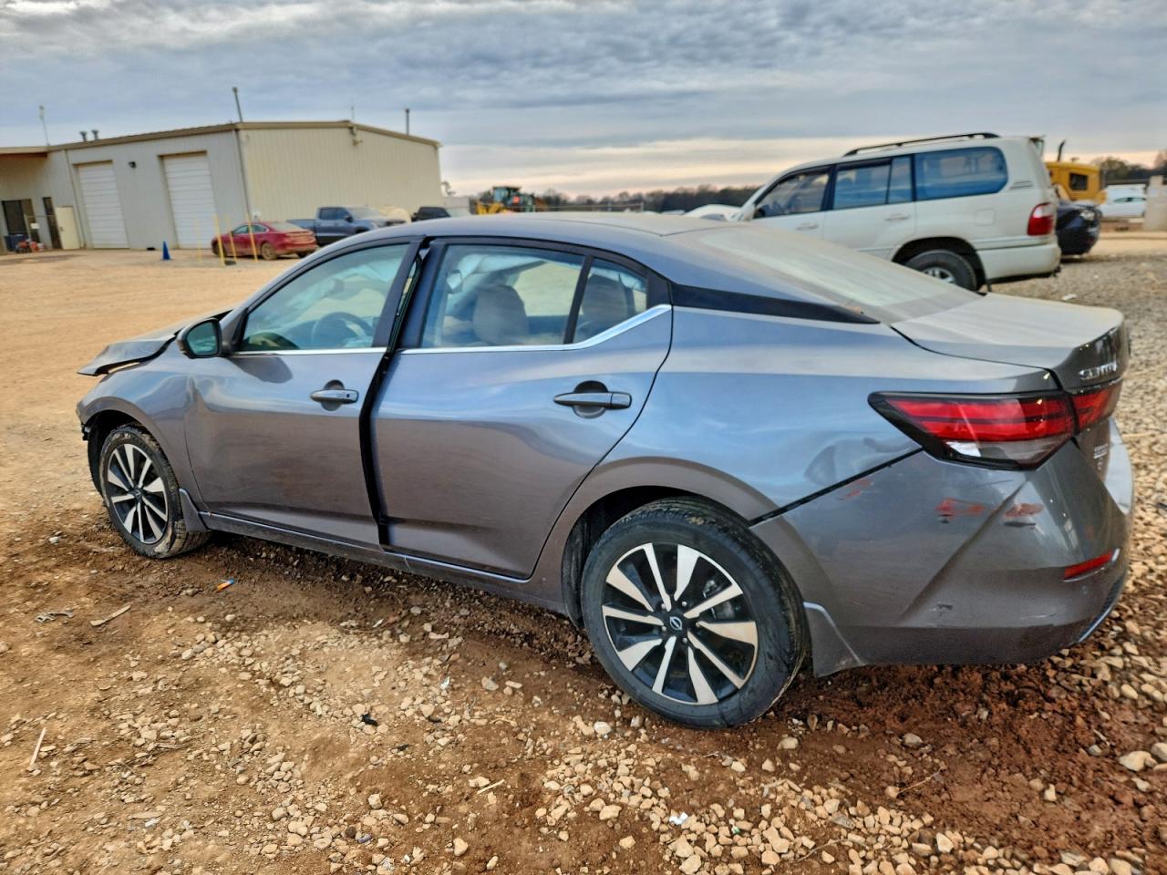 2024 NISSAN SENTRA SV photo 3