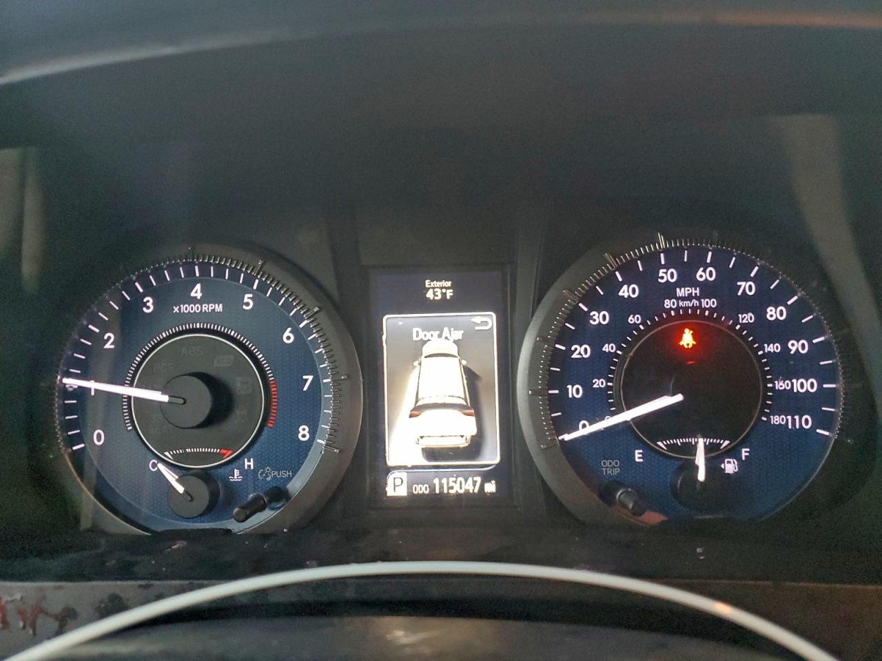 2017 TOYOTA SIENNA XLE photo 9