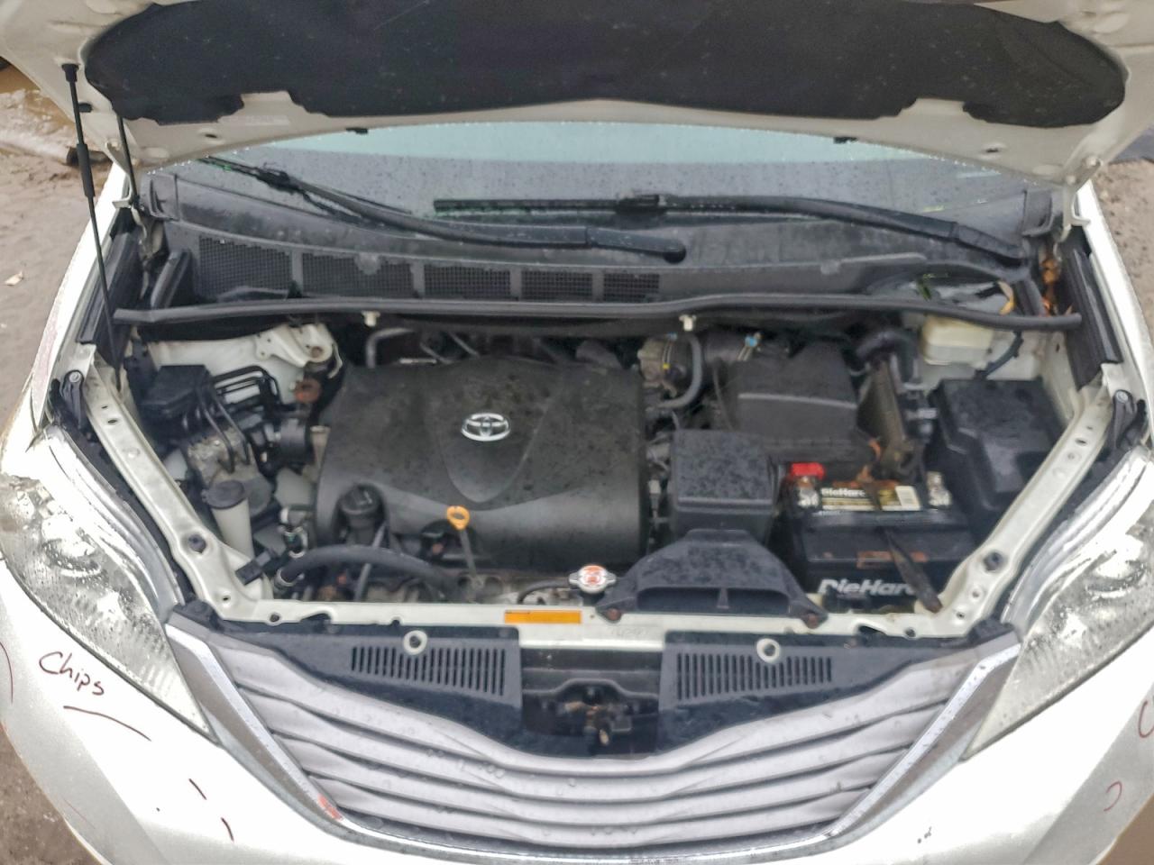 2017 TOYOTA SIENNA XLE photo 12