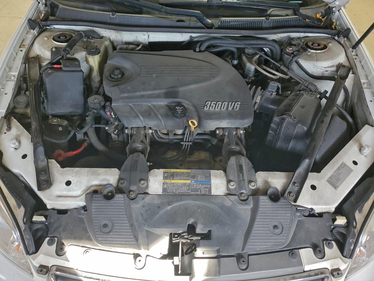 2010 CHEVROLET IMPALA LT photo 11