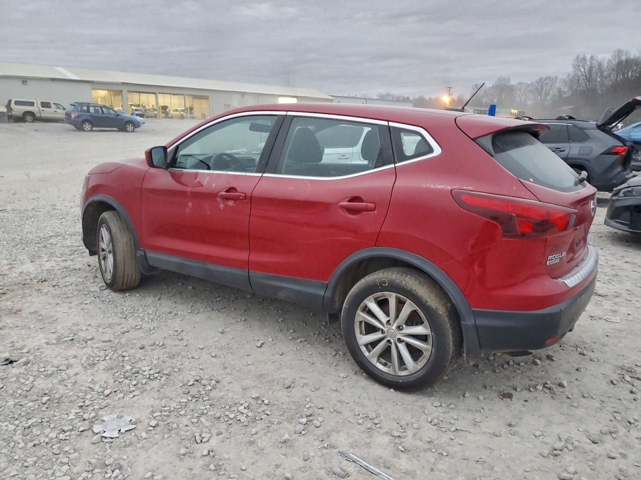 2018 NISSAN ROGUE SPORT S photo 3