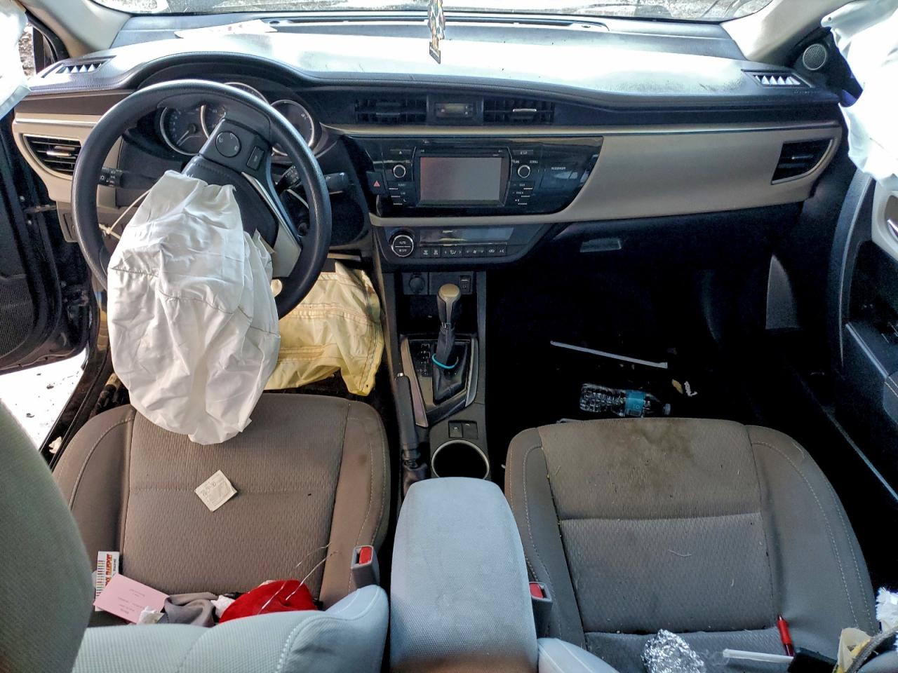 2016 TOYOTA COROLLA L photo 8