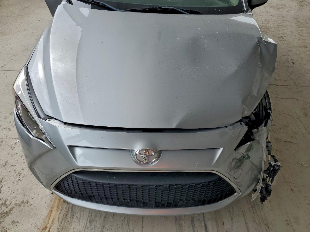 2019 TOYOTA YARIS L photo 11