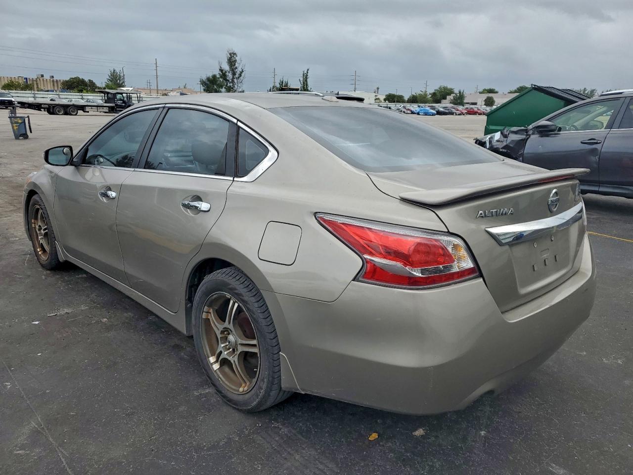 2015 NISSAN ALTIMA 2.5 photo 2