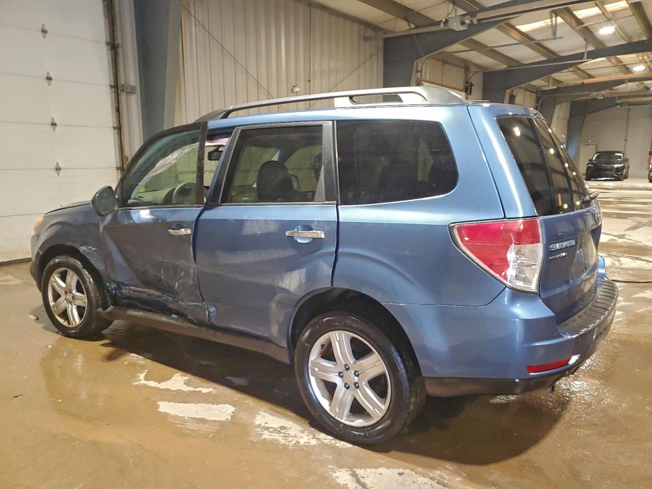 2010 SUBARU FORESTER 2.5X PREMIUM photo 2