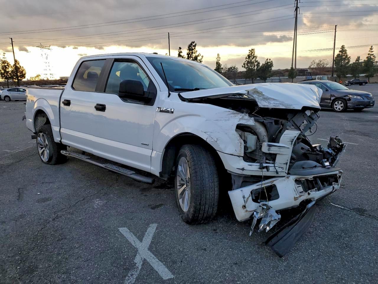 2017 FORD F150 SUPERCREW photo 7