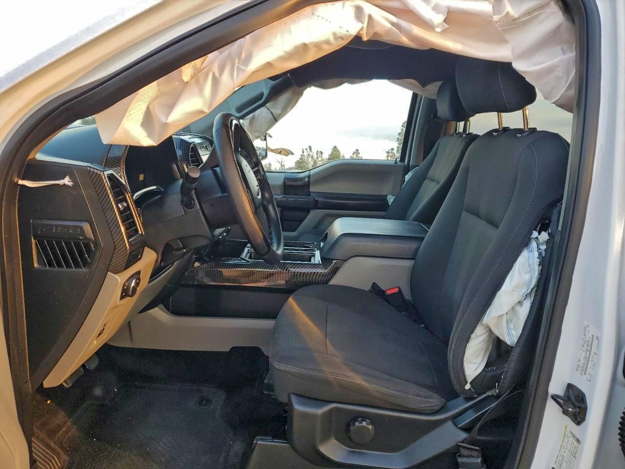 2017 FORD F150 SUPERCREW photo 13
