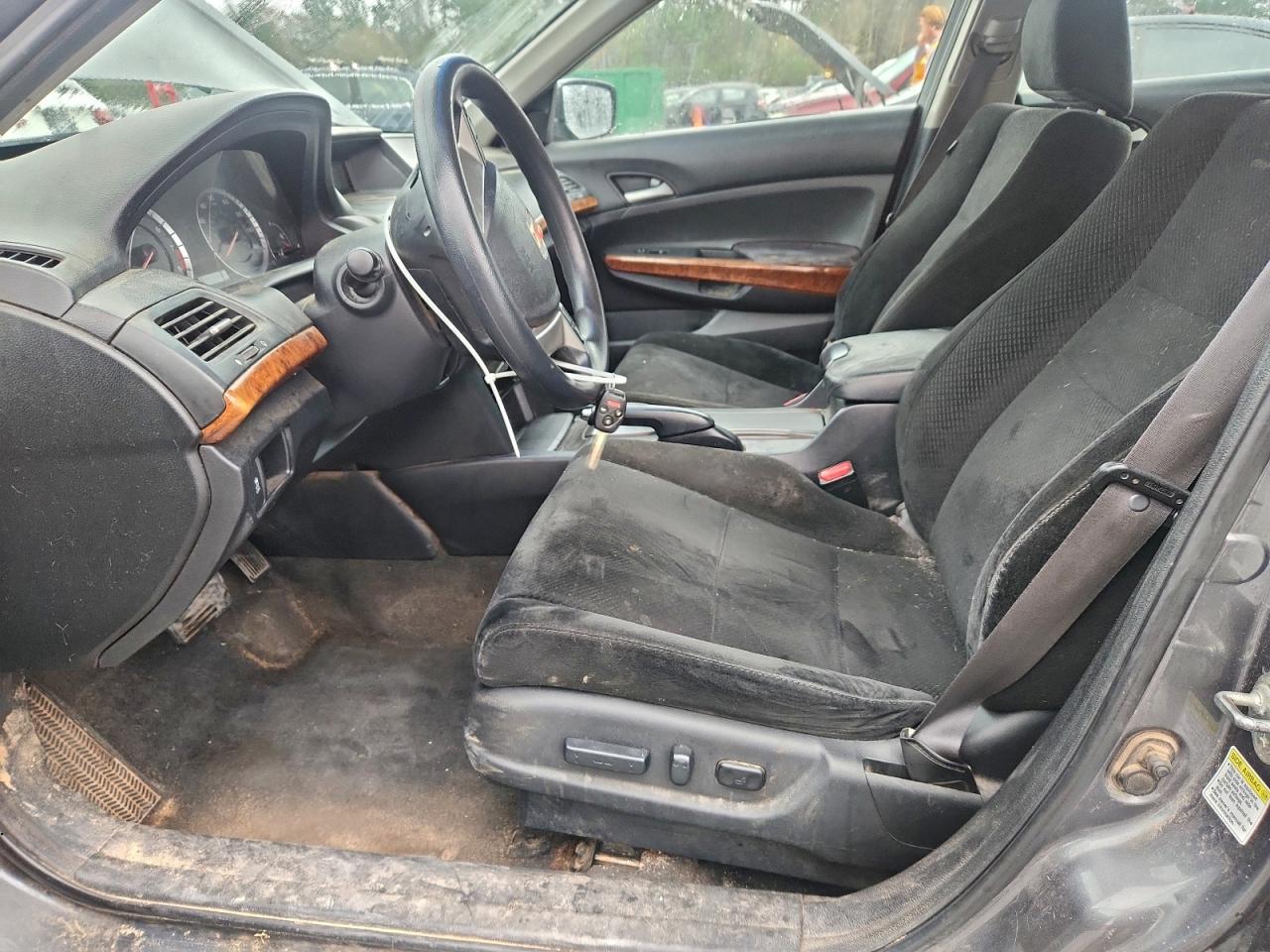 2011 HONDA ACCORD EX photo 7