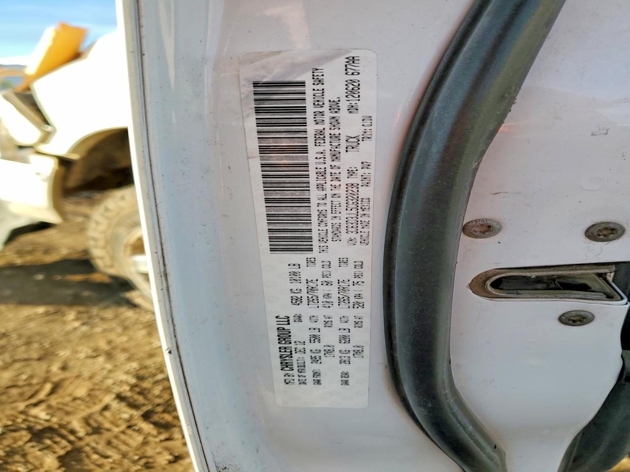 2012 DODGE RAM 3500 LARAMIE photo 25