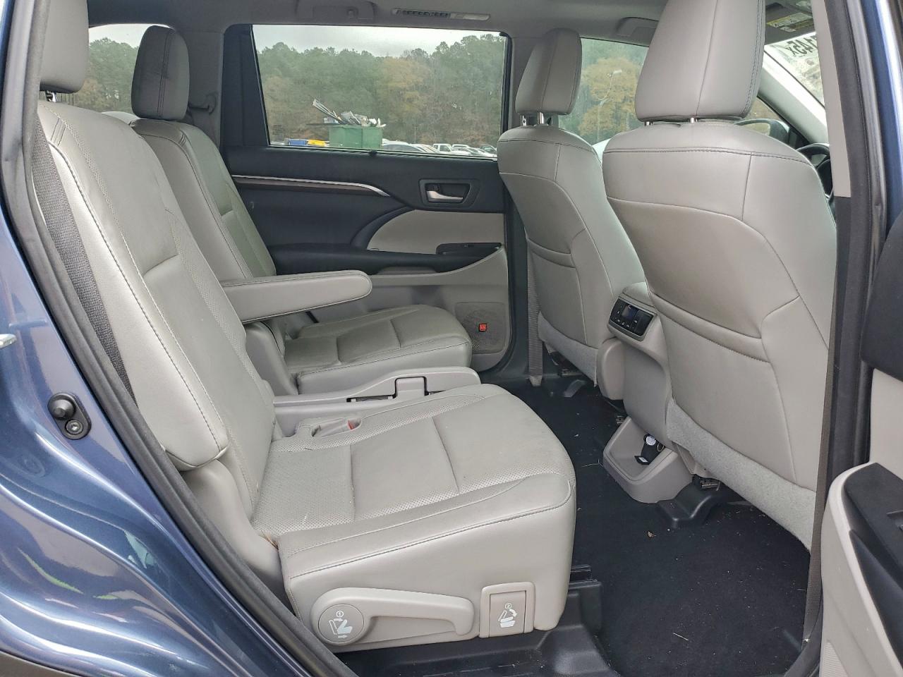 2016 TOYOTA HIGHLANDER LIMITED photo 31